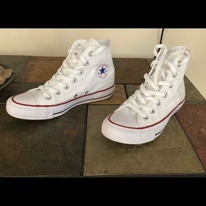 Women’s Chuck Taylors (size 6)